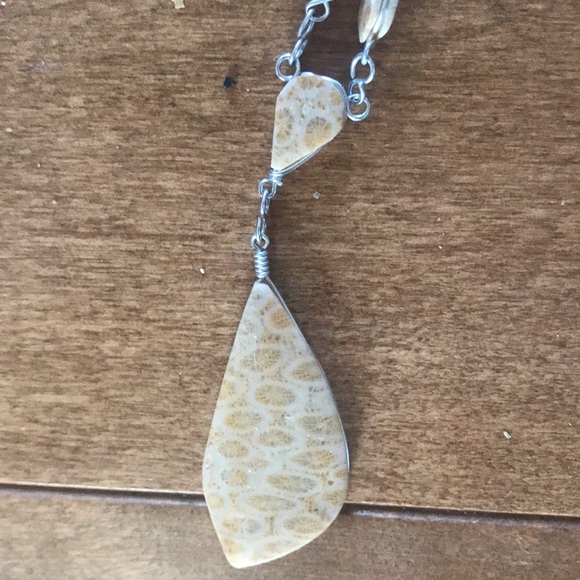 Free w/purchase. Fossilized coral 12” necklace - Picture 4 of 4